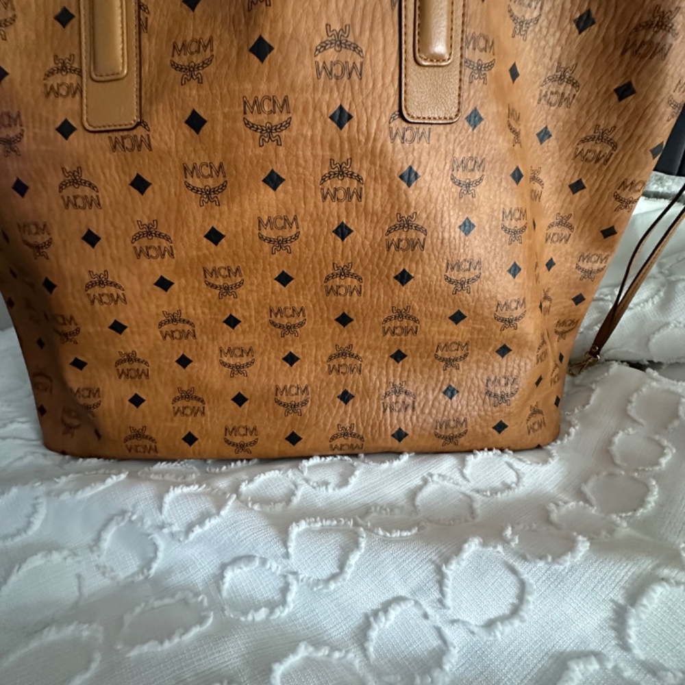 Large MCM reversible - Picture 10 of 10